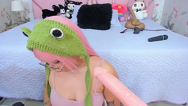 SafiroAgataaa online show from February 1, 5:27 am