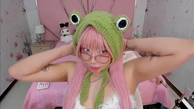 SafiroAgataaa online show from December 4, 11:15 pm