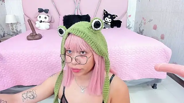 SafiroAgataaa online show from March 4, 7:54 pm