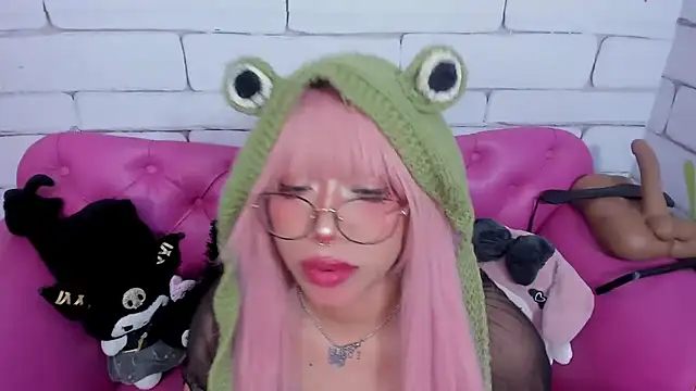 SafiroAgataaa online show from January 8, 11:49 am