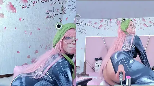 SafiroAgataaa online show from April 15, 3:12 am