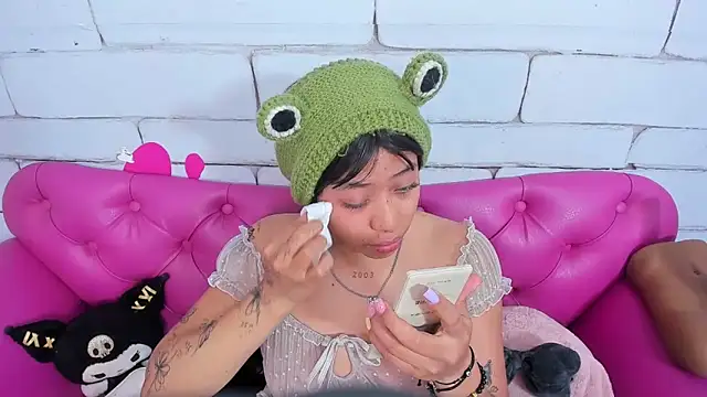 SafiroAgataaa online show from November 12, 2:48 am