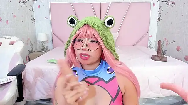 SafiroAgataaa online show from April 1, 2:57 am