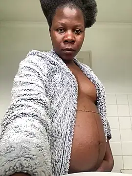 Crazyqueenxxx online show from April 15, 9:48 am