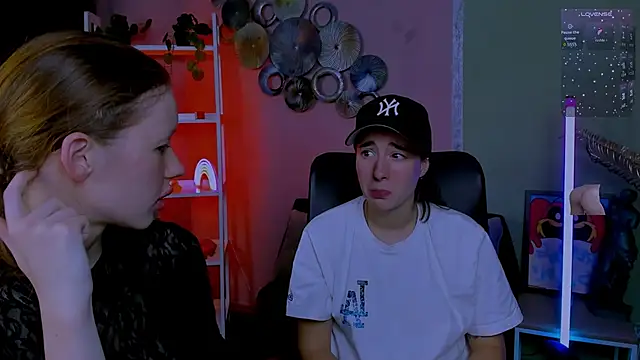 Snapshot of daisy_baby1 chatting on October 3, 8:43 pm daisy baby1 online show from October 3, 8:43 pm