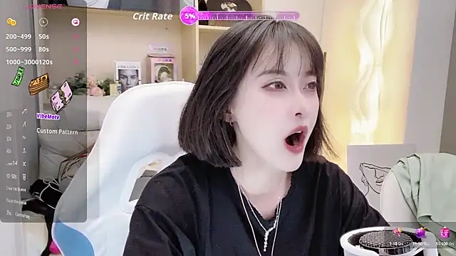 Snapshot of Naiyi-babe chatting on October 25, 3:12 pm Naiyi-babe online show from October 25, 3:12 pm