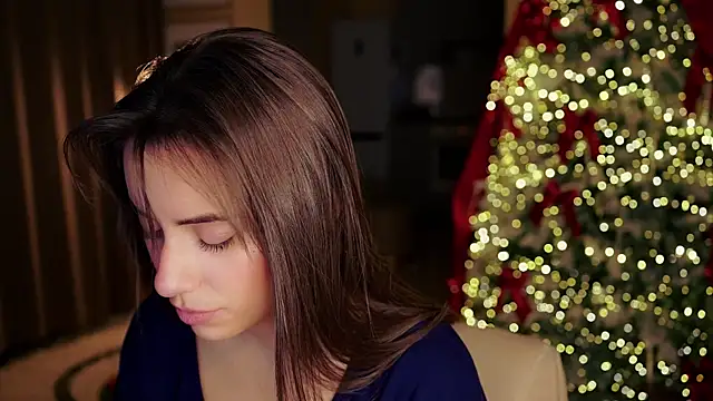 Snapshot of KateCarrey chatting on December 18, 4:00 pm KateCarrey online show from December 18, 4:00 pm