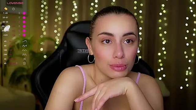 Snapshot of KateCarrey chatting on January 13, 4:22 pm KateCarrey online show from January 13, 4:22 pm