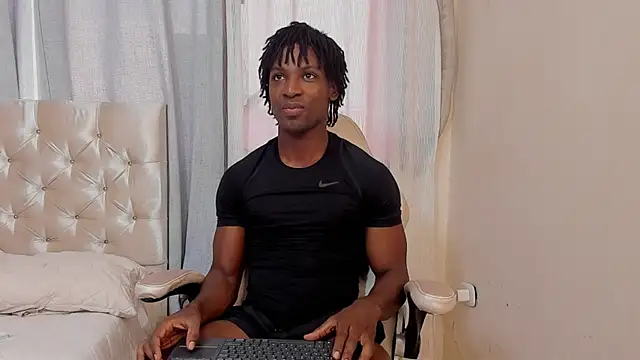 Snapshot of tau_montes chatting on October 9, 8:09 pm tau montes online show from October 9, 8:09 pm