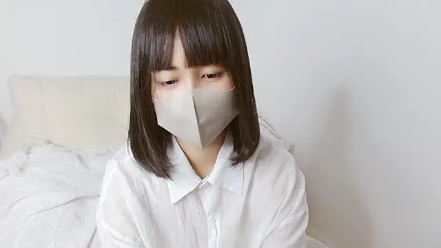 Snapshot of Zinzin_chan chatting on October 22, 5:51 am Zinzin chan online show from October 22, 5:51 am