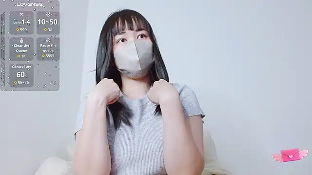 Zinzin chan online show from April 14, 6:57 pm