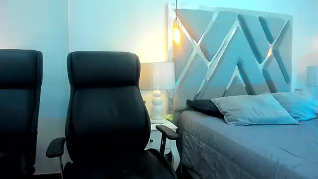 AnniEsstone online show from October 19, 12:41 pm