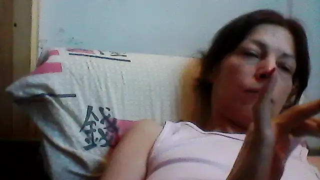 Snapshot of Milana38 chatting on July 3, 8:10 am Milana38 online show from July 3, 8:10 am