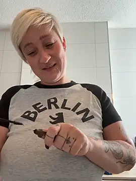 Rozendefotz online show from February 17, 9:50 am