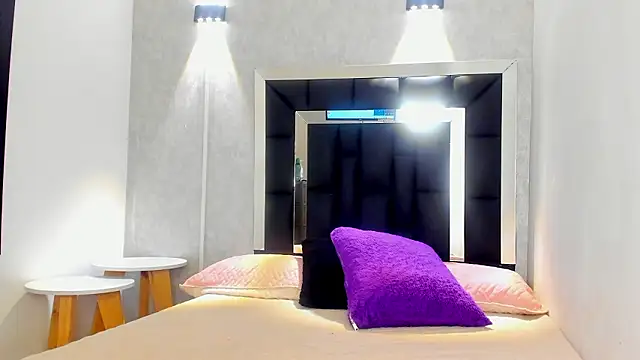 Snapshot of elian_7 chatting on February 13, 1:11 pm elian 7 online show from February 13, 1:11 pm