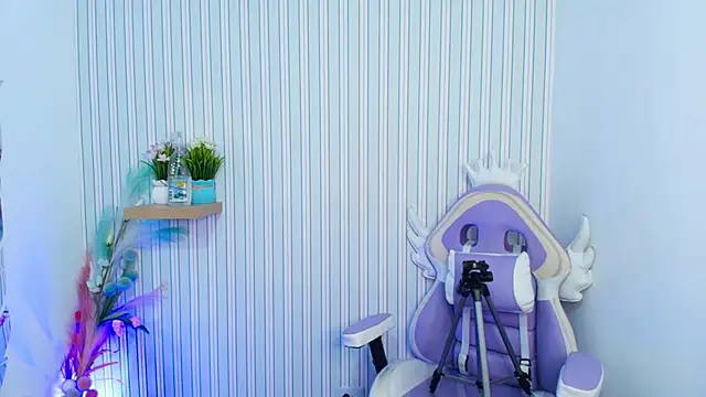 kataleya  18 online show from November 28, 3:23 pm