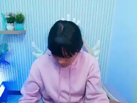 kataleya  18 online show from January 15, 12:52 pm