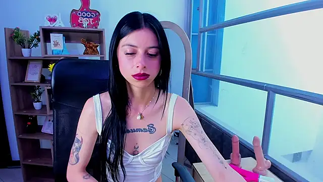 Snapshot of Dulce_Miaa_ chatting on December 4, 4:39 pm Dulce Miaa online show from December 4, 4:39 pm