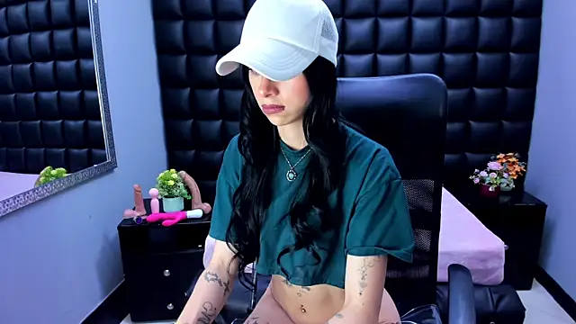 Dulce Miaa  online show from May 8, 6:23 pm