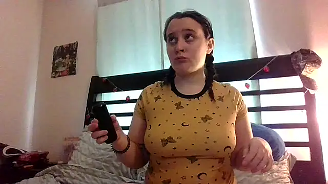 Snapshot of Shadow_Slut chatting on September 27, 4:46 pm Shadow Slut online show from September 27, 4:46 pm