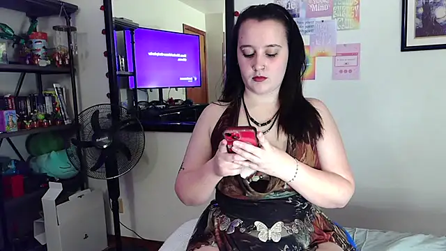 Shadow Slut online show from November 23, 12:20 am