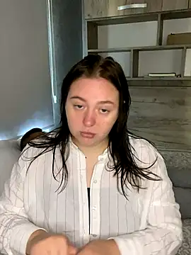 Snapshot of SoniaNovara chatting on September 19, 6:39 am SoniaNovara online show from September 19, 6:39 am