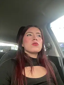 BrunnetAri  online show from March 21, 6:45 pm