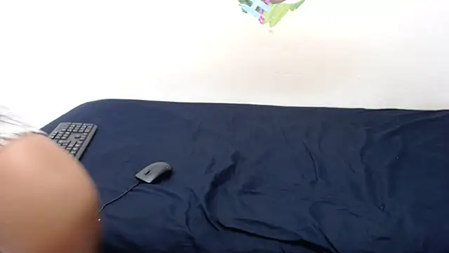 XSexySnow30XX online show from November 19, 5:35 pm