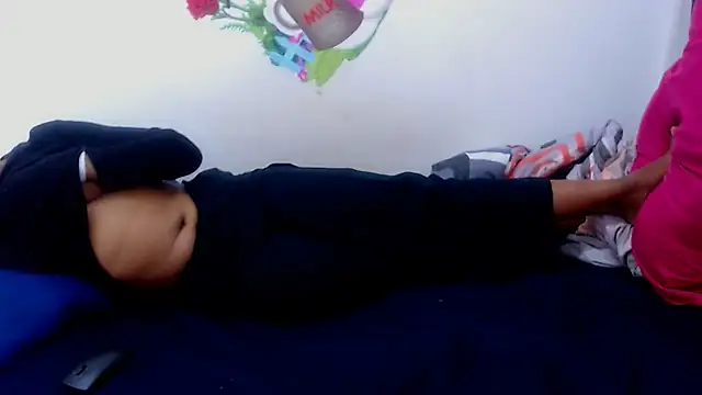Snapshot of XSexySnow30XX chatting on September 29, 9:31 pm XSexySnow30XX online show from September 29, 9:31 pm