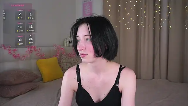 JuanaFriesz online show from March 26, 9:07 am