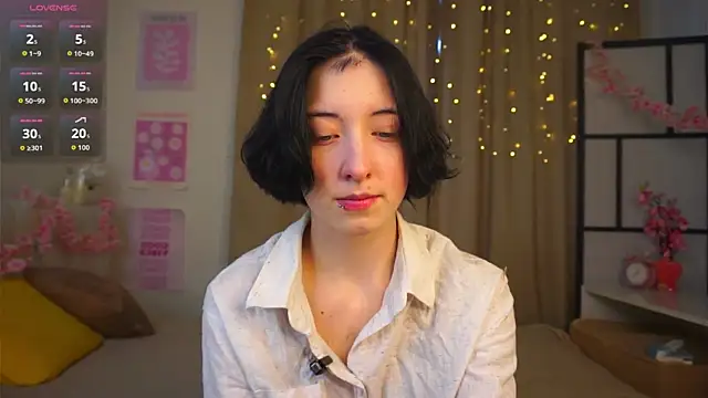 JuanaFriesz online show from February 22, 9:11 am