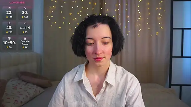 JuanaFriesz online show from February 13, 9:20 am