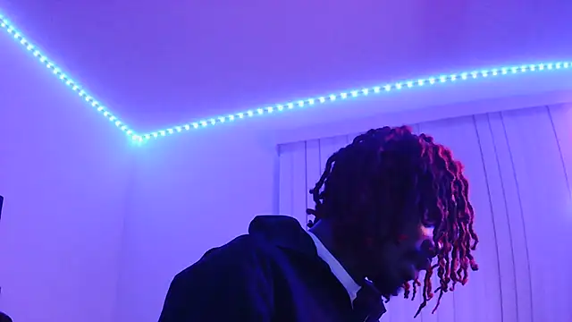 risktakinndolo online show from September 25, 2:17 am