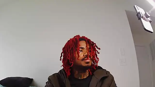 risktakinndolo online show from September 27, 1:28 pm