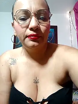 agatha sluttylatina online show from March 25, 2:44 am