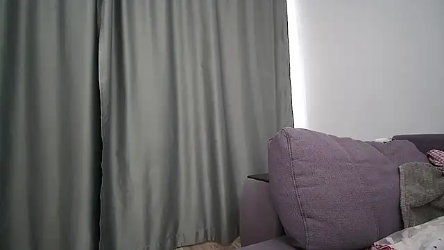 Snapshot of JessiLu chatting on February 14, 2:56 am JessiLu online show from February 14, 2:56 am