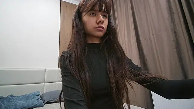 Snapshot of JessiLu chatting on January 17, 1:42 am JessiLu online show from January 17, 1:42 am