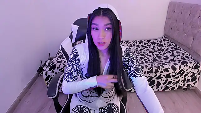 Snapshot of megaan_cb chatting on October 31, 1:08 pm megaan cb online show from October 31, 1:08 pm