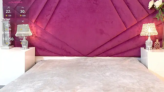 VeraGarnier online show from February 4, 7:42 pm