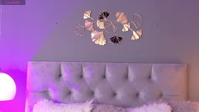 kendalFox  online show from February 24, 2:34 am