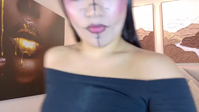 kendalFox  online show from October 31, 1:41 pm