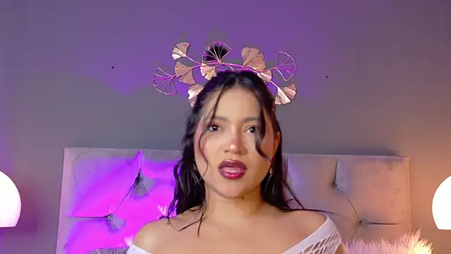 kendalFox  online show from April 11, 12:51 am