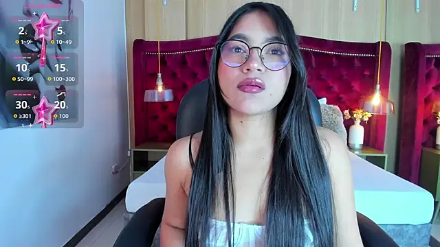 kendalFox  online show from September 28, 2:13 pm