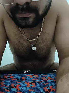 bigdick lickingexpert08 online show from October 3, 7:26 pm