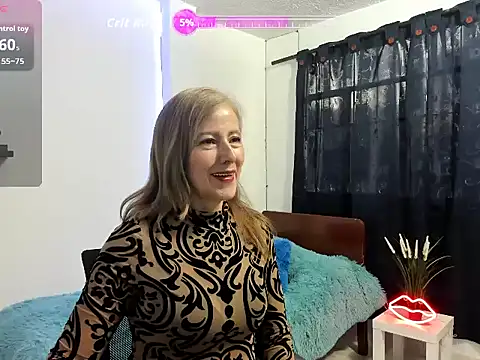 Snapshot of vanesa_mystic2 chatting on October 14, 1:01 pm vanesa mystic2 online show from October 14, 1:01 pm