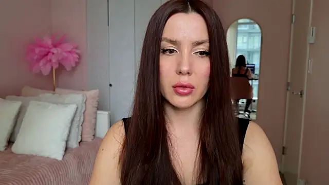 Snapshot of SirenSwitch chatting on October 30, 8:39 pm SirenSwitch online show from October 30, 8:39 pm