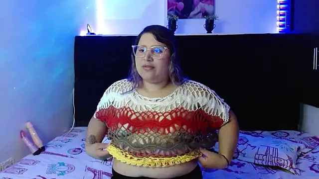 Snapshot of EmmaTower chatting on September 27, 7:31 pm EmmaTower online show from September 27, 7:31 pm