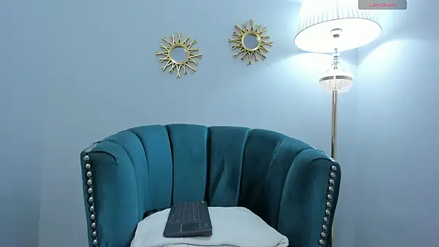 Lucia jane online show from April 16, 9:39 pm