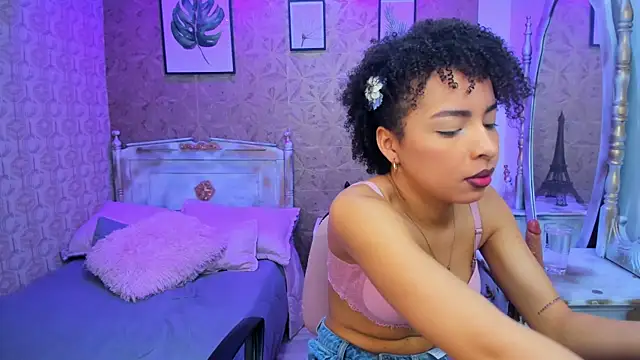 Lucia jane online show from October 25, 7:36 pm