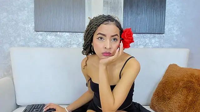 Snapshot of Lucia_jane chatting on June 17, 8:19 pm Lucia jane online show from June 17, 8:19 pm
